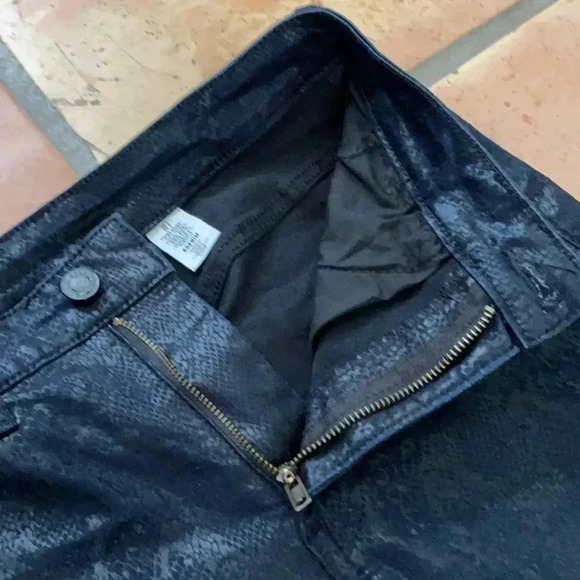 🔷 H&M High Rise Skinny Ankle Black & Blue Snakeskin Denim Jeans - Picture 5 of 8